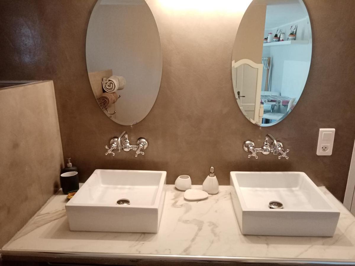 Au Coeur Du Luberon Hotel Cavaillon Bagian luar foto