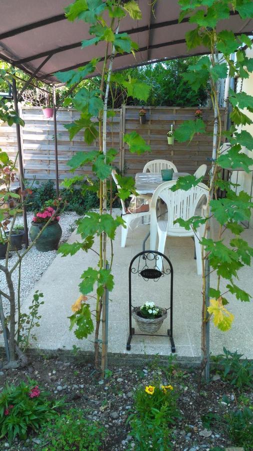 Au Coeur Du Luberon Hotel Cavaillon Bagian luar foto